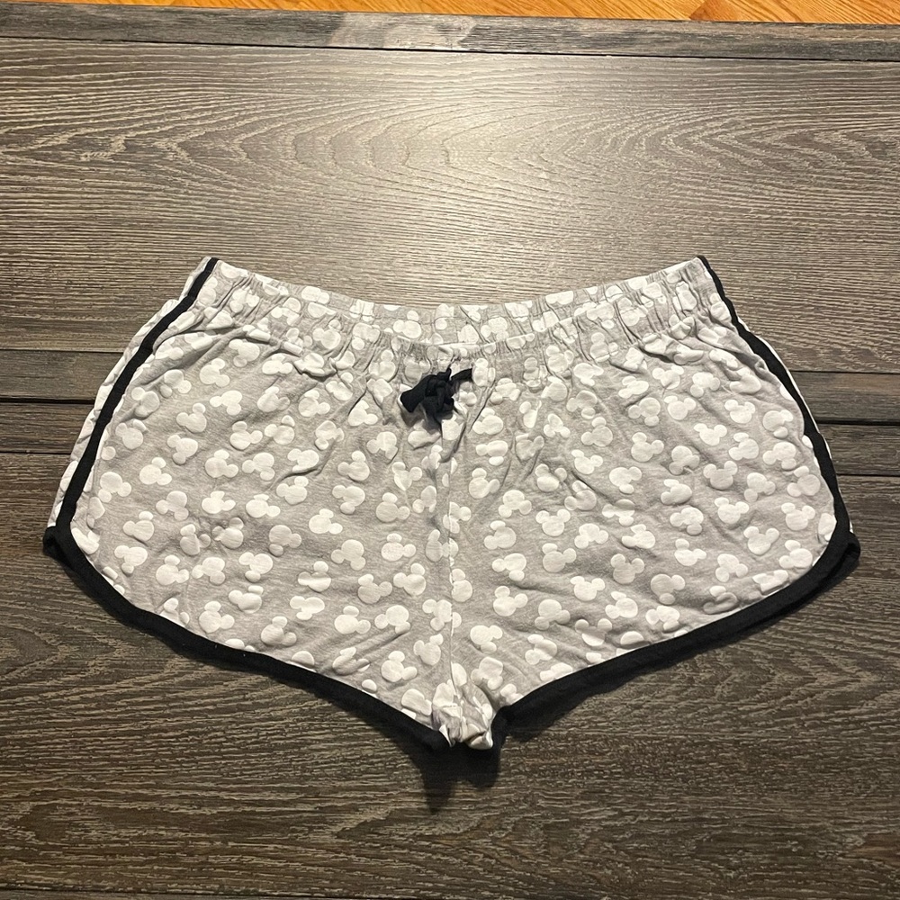Disney - Mickey Pattern Short Shorts